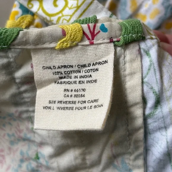 Anthropologie Sewing Basket Kids Floral Patterned Apron - Picture 5 of 6